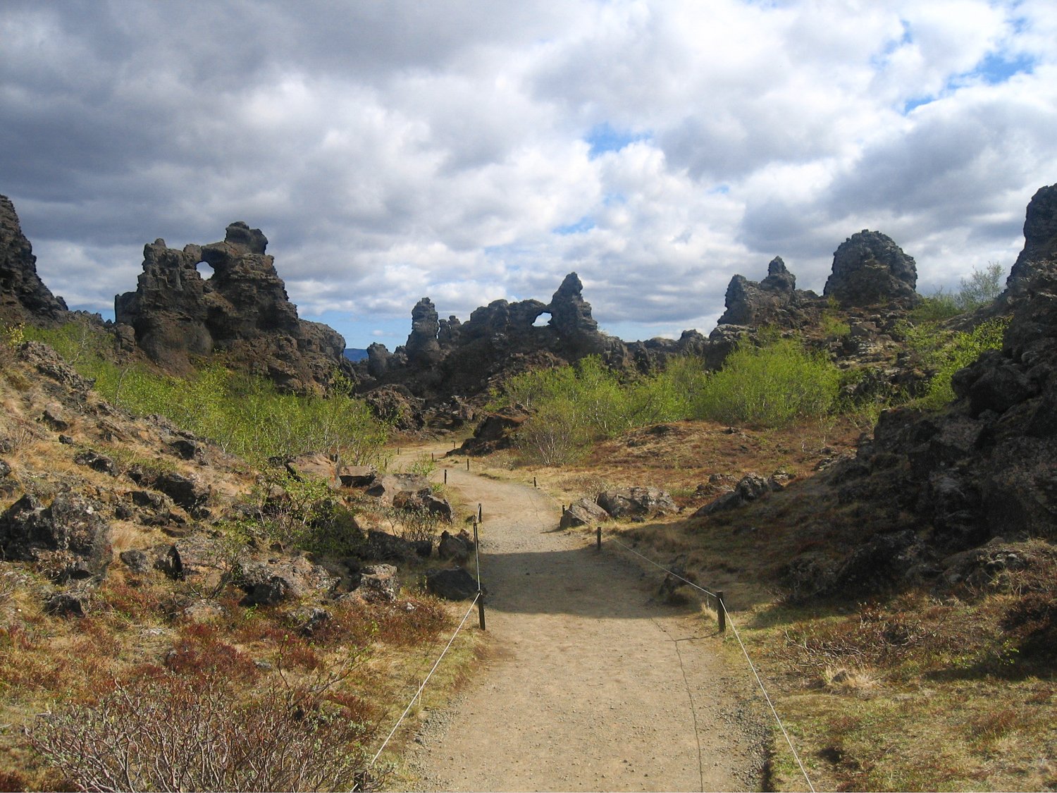Dimmuborgir, Northeastern Region